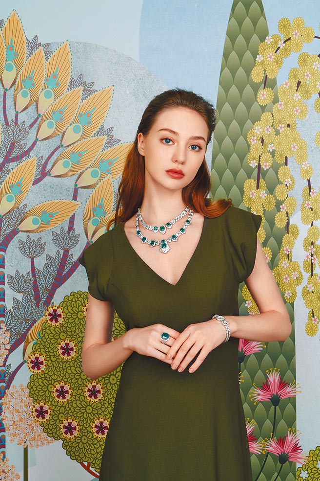 梵克雅宝即起至29日举办Signature高级珠宝展，是台湾上流社会名媛淑女的社交盛事。 （Van Cleef & Arpels提供）