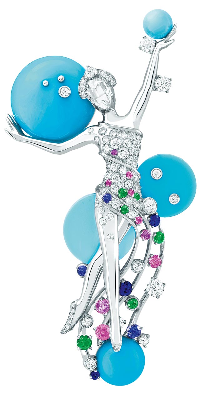 梵克雅宝以宇宙为灵感打造的Sous les etoiles系列Deesse Uranus天王星仙子胸针，抢先来台展出，绿松石，钻石，780万元。（Van Cleef & Arpels提供）