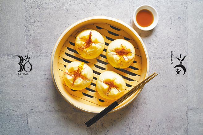 使用低糖质麵粉的「蹦啾小笼包」4入199元。（吴宝春麦方店提供）