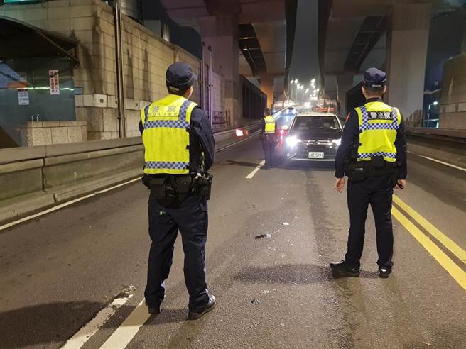 柯文哲相信大多的基層員警都奉公守法、很認真做事。（示意圖／摘自柯文哲臉書）