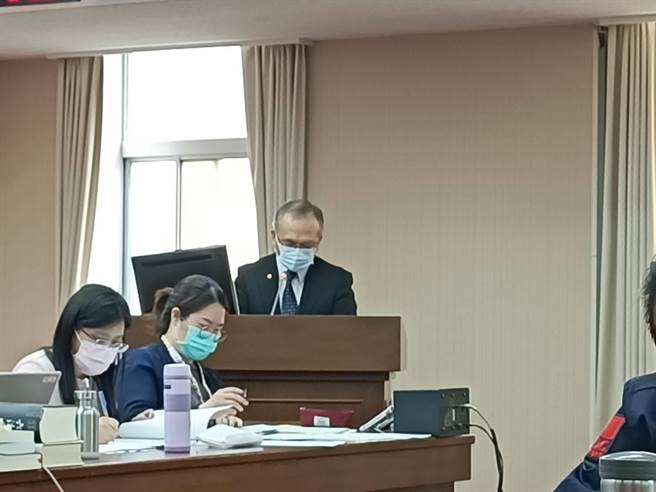 交通部政務次長陳彥伯。（圖／簡立欣）