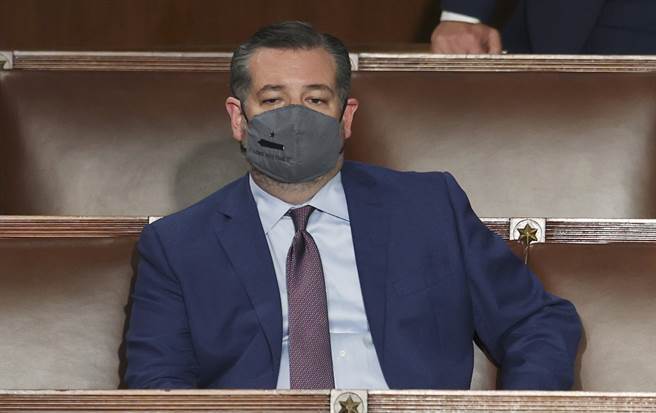 德州联邦参议员克鲁兹（Ted Cruz）虽然成为少数获邀出席拜登4月28日首场国会联席演说的共和党议员，但却难以打消睡意。（美联社）