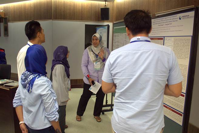 ，国立台湾海洋大学与姊妹校马来西亚登嘉楼大学合作，研究发现有孔虫可成为南海南部珊瑚礁健康的生物指标。（国立台湾海洋提供／陈彩玲基隆传真）