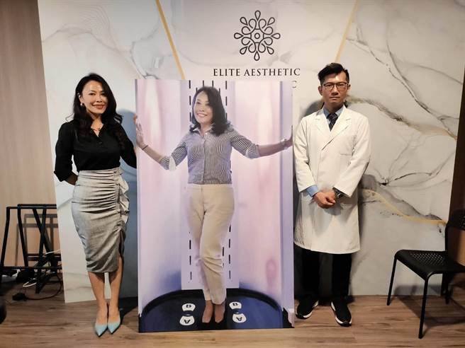 高雄一名职业妇女在儿子集资下，进行医美手术，身材恢復年轻时的水蛇腰。（柯宗纬翻摄）