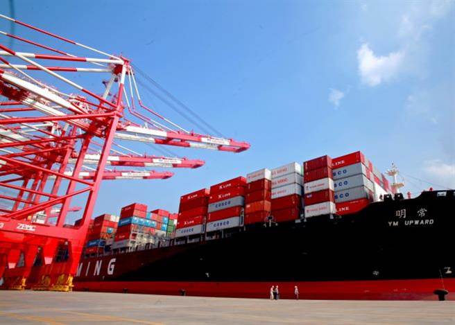 陽明貨櫃輪。（資料照）
