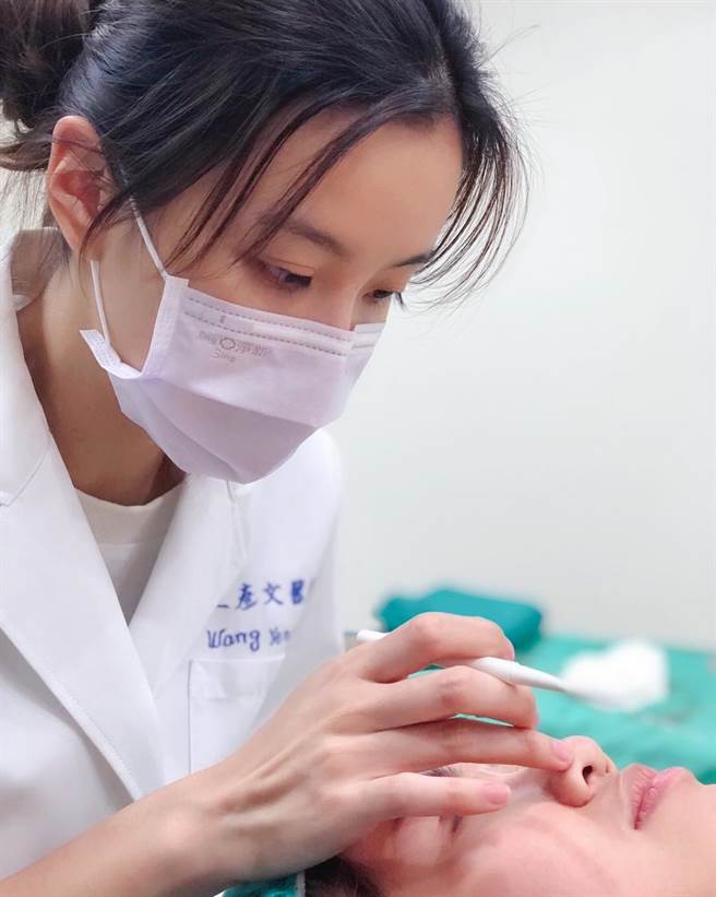 王彥文是醫美門診醫師。（圖／FB@王彥文）