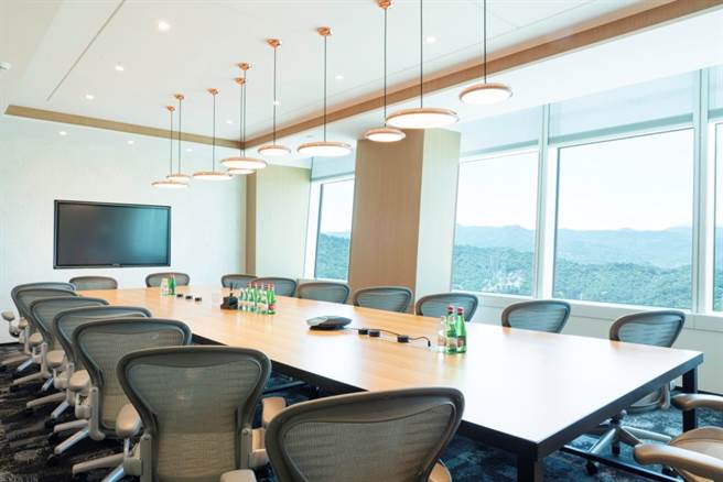 德事提供专属办公室、共享办公室、虚拟办公室、会议活动空间等多元服务。（图/德事商务中心提供）