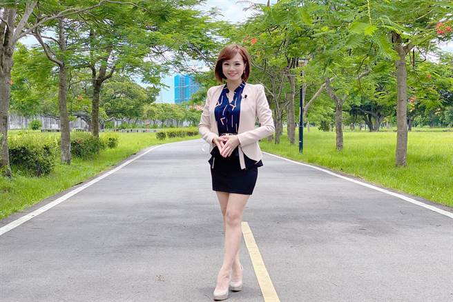 女主播巫嘉芬的外送平台帐号无故遭骇。（图／截取自巫嘉芬脸书）