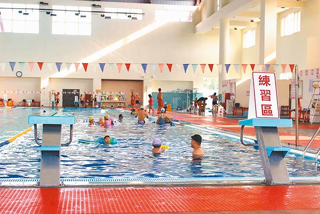 陳時中表示，水域活動只要不會群聚、不會頻繁接觸，皆會開放。上岸的時候還是要戴口罩。（本報資料照片）