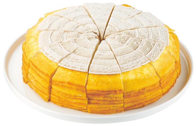 全聯「We Sweet芋見幸福千層蛋糕」8吋，549元。（全聯提供）