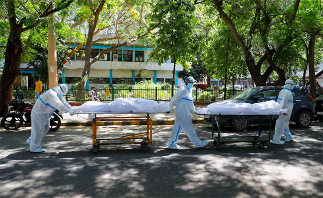 印度疫情急遽升高，中方称愿意帮助印度抗击新一轮疫情。（图／路透资料照）