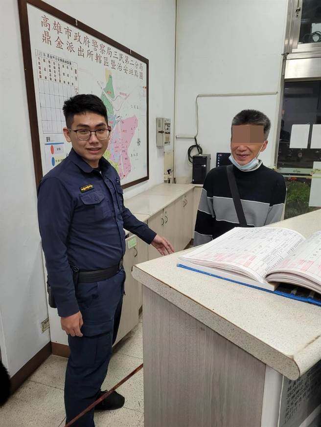 曾男玩游戏误以为被诈骗，焦急到派出所报案。（柯宗纬翻摄）