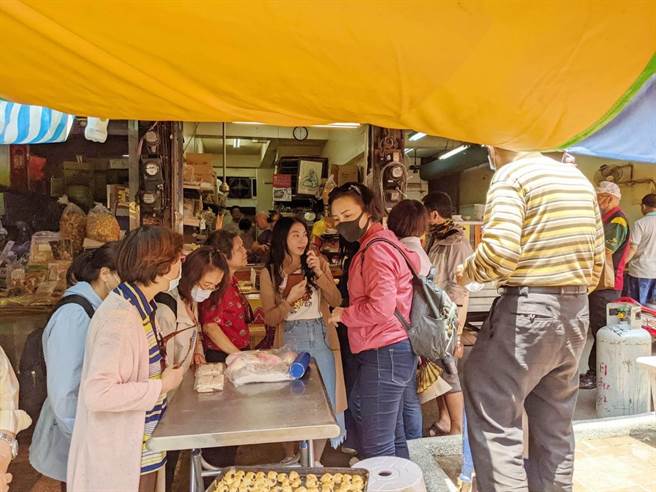 台南市文资处与台南大学台南学研究中心举办「太阳公生及九猪十六羊祭品」讲座。（台南大学研究中心提供／曹婷婷台南传真）