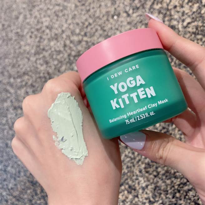 瑜珈喵喵鱼腥草净化泥膜。（邱映慈摄）