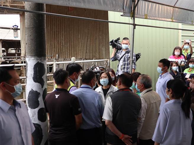 蔡英文總統1日到台南視察防疫情形。（張毓翎攝）
