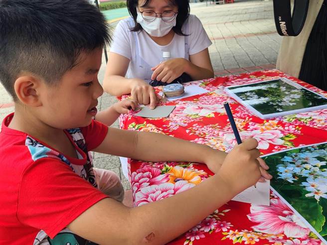 2021客家桐花祭-竹山镇桐竹乐悠閒活动1日在竹山文化园区热闹登场。（竹山镇公所提供／卢金足南投传真）