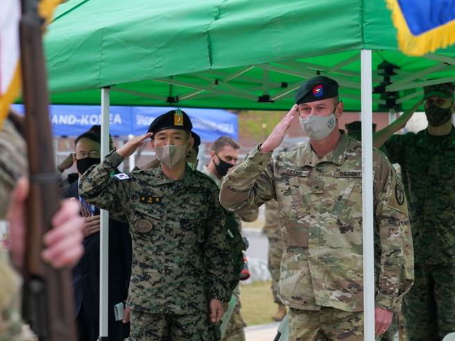 拜登决定对北韩採取新做法，并已事前向南韩说明。图为美、韩军官。（图／DVIDS）