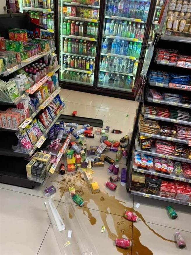 業者氣炸報警，並po文尋找逃逸母女。（照片/取自《我是北投人 Ⓞ 台北市北投區 Ⓞ》社團》