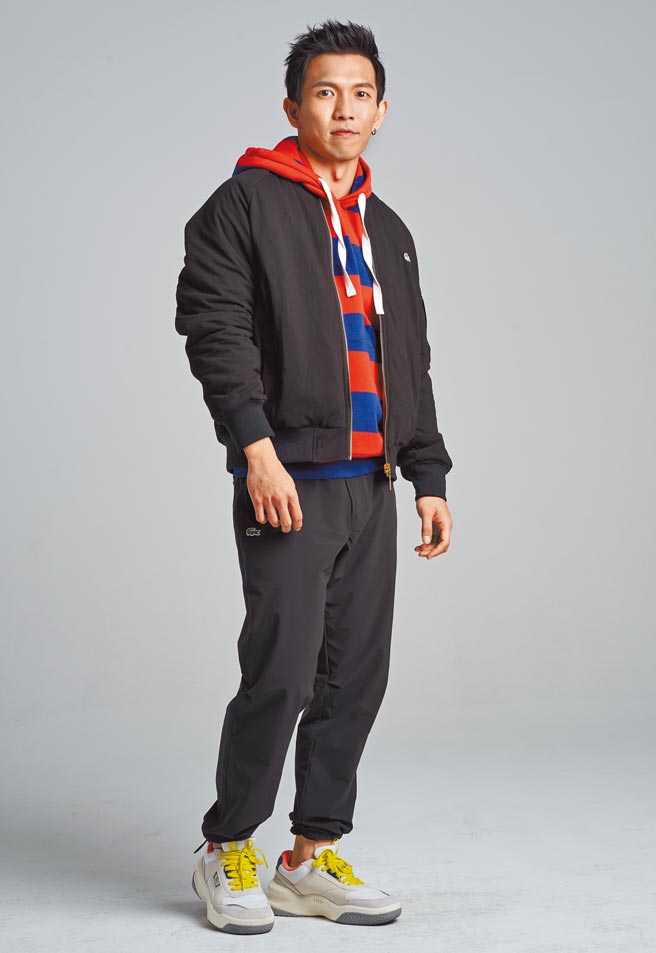 黄尚禾勇于挑战各种角色，从居家男、同志到性变态都不排斥，但私底下的他是个黄金单身汉，且有稳定交往的女友。（摄影／JOJ PHOTO．服装提供／LACOSTE）