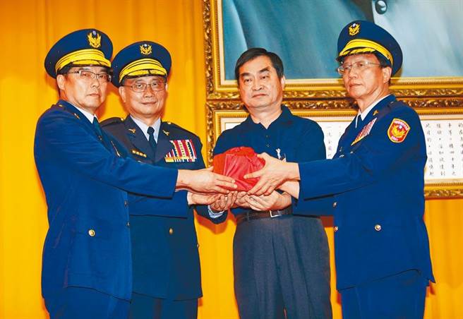 陈嘉昌2017年北上就任台北市警局长，柯曾三度拒见。（本报资料照片）