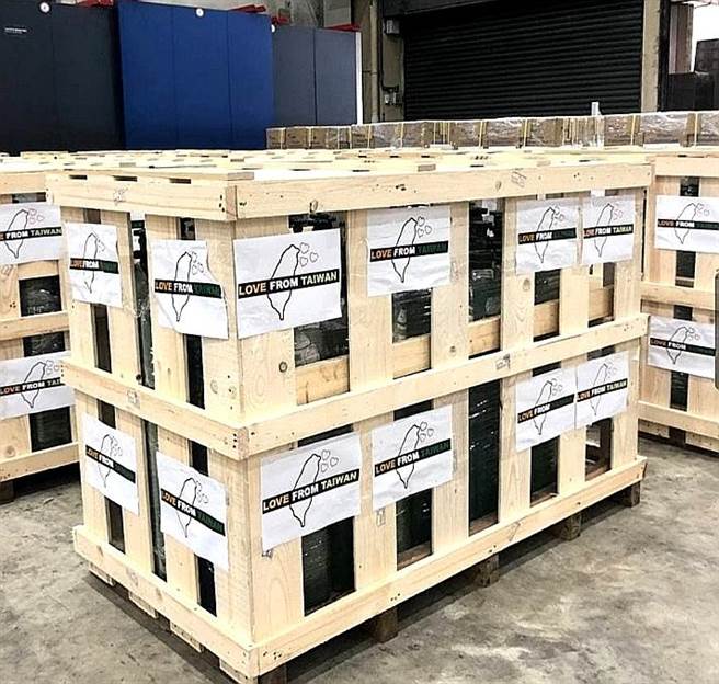 外交部援助医疗物资，以协助印度因应当前的抗疫需求。（外交部提供）