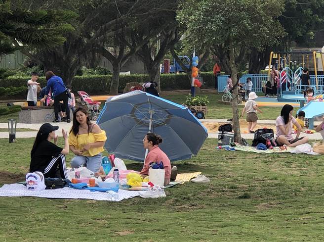 金门全岛首座0至99岁「莒光共融公园」今天正式启用。（李金生摄）