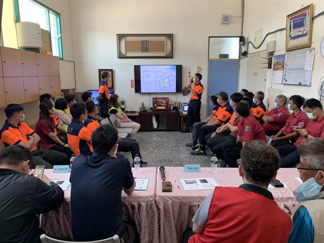 汛期来临，台南市政府消防局第四灾救护大队2日办理「消防救灾能量超前部署」演练。（南市府消防局第四大队提供／张毓翎台南传真）