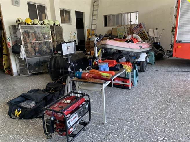 汛期来临，台南市政府消防局第四灾救护大队2日办理「消防救灾能量超前部署」演练。（南市府消防局第四大队提供／张毓翎台南传真）