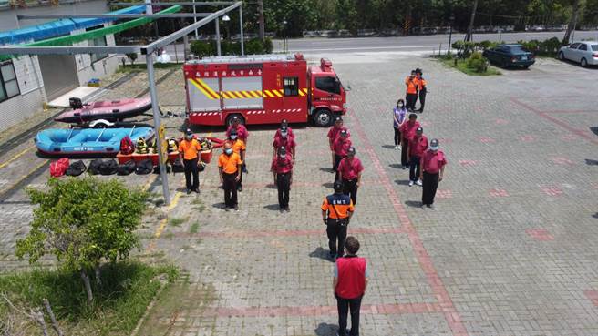 汛期来临，台南市政府消防局第四灾救护大队2日办理「消防救灾能量超前部署」演练。（南市府消防局第四大队提供／张毓翎台南传真）