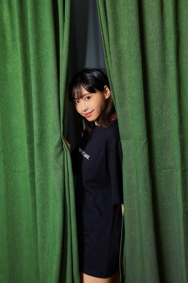 李芷婷为代言服饰广告瘦身5公斤。 (YUYU ACTIVE 提供)