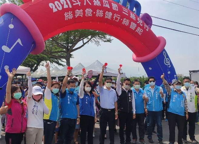 云林县斗六市「斗六丝瓜节」登场，打响「LV级翠玉丝瓜」名气。（云林县政府提供／张朝欣云林传真）