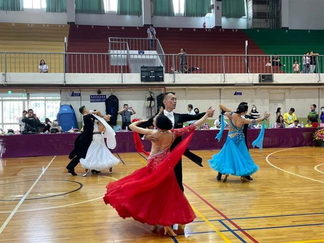 全民舞动！中市议长杯舞蹈锦标赛市立体育馆登场。（台中市政府提供）