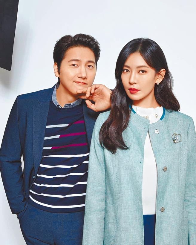 金素妍（右）分享李尚禹婚后为她做出改变。（摘自IG）