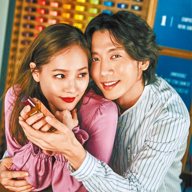 柳真（左）与奇太映会错开彼此工作时间，一起分摊家务事。（摘自IG）