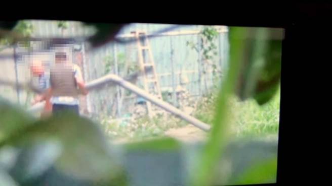 保七刑警大队经过2个月搜证，发现环保业者偷倒粪水污染环境。（保七刑大提供）