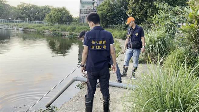 保七刑警大队上月21日现场逮捕林姓3男子等人，讯后依违反废弃物清理法。（保七刑大提供）