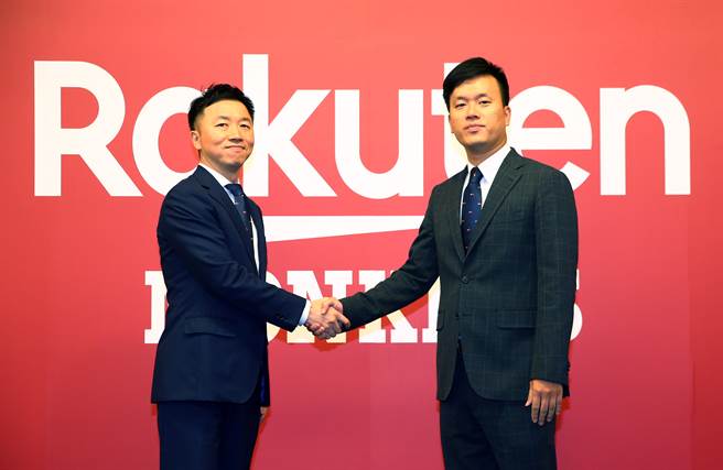 樂天桃猿球團今天做出人事異動，由總經理川田喜則（左）接任副董事長一職。（資料照，陳信翰攝）