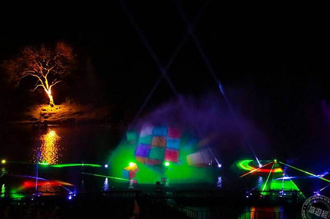 2021碧潭水舞今日起换曲目，压轴秀戏码登场。(图/新北市政府观光旅游局提供)

