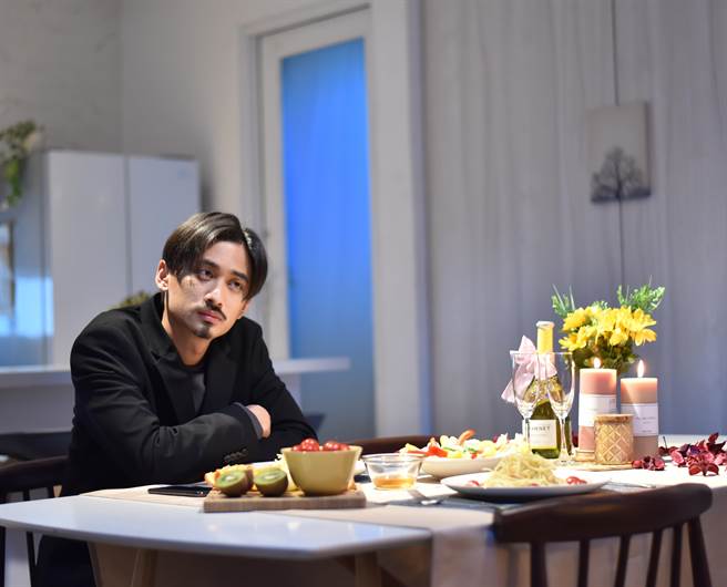 刘学甫近日推出新单曲〈纯粹〉。（量子娱乐提供）