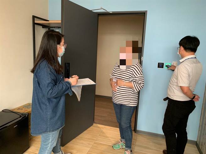 彰化县卫生局会同城观处，本月起启动防疫旅馆总体检，针对全县15处防疫旅馆加强稽查，了解是否有混住情形，并再加强员工感染管控概念。（彰化县卫生局提供／谢琼云彰化传真）