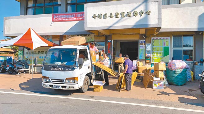 台中市外埔清潔隊成立希望資收站，回收所得做為公益基金用以照顧弱勢。（台中市環保局提供／王文吉台中傳真）