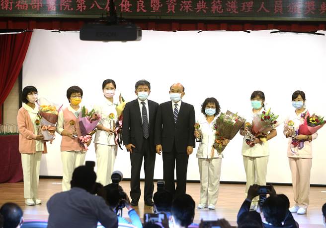 行政院长苏贞昌颁奖。（陈怡诚摄）
