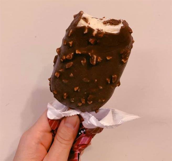 有位资深会员指出，好市多一款10多年前的曾让她爱不释手的「疗癒雪糕」，近年竟悄悄回归卖场。(摘自Costco好市多 商品经验老实说)