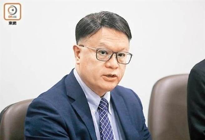 香港中文大学呼吸系统科讲座教授许树昌担心香港检疫酒店採样有误。（取自东网）