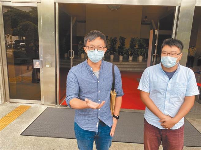 左一魏揚。（本報資料照片）