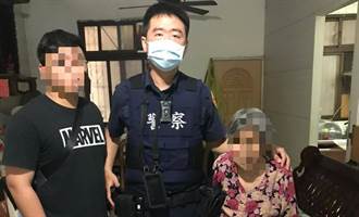 桃園老婦體力不支癱坐 熱心員警送回家