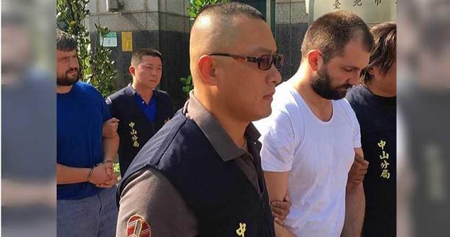 东欧男子安德鲁、海米尔等人来台后，骇入第一银行的ATM，并盗领新台币8千多万元，所幸在转换成虚拟货币前就被警方逮捕。（图／报系资料照）