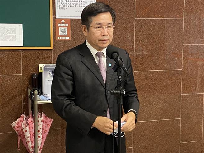 教育部长潘文忠今天表示，明年大学考招时程，将在本学期结束前对外公告。（林志成摄）