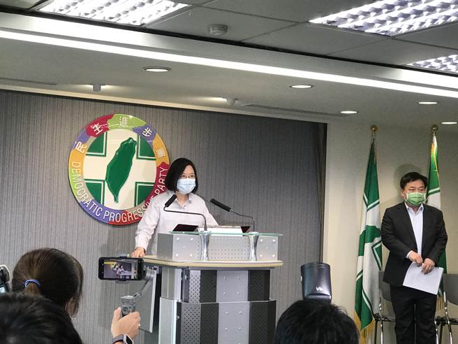 民进党赵介佑黑道风波，扯出国策顾问中常委黄承国被在野党批有黑道背景。（曾薏苹摄）