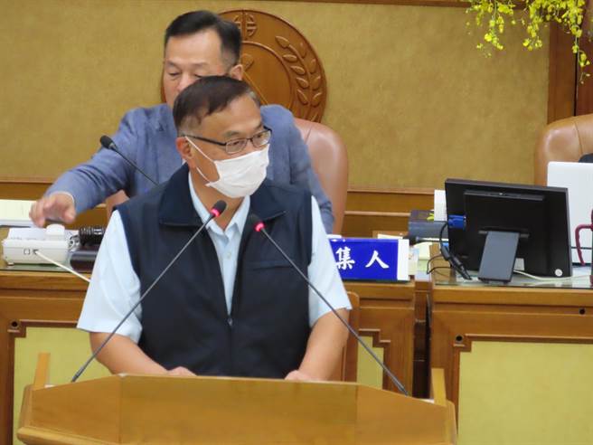 警察士气低落 新北警长黄宗仁要黑道「好胆麦走」。（叶德正摄）